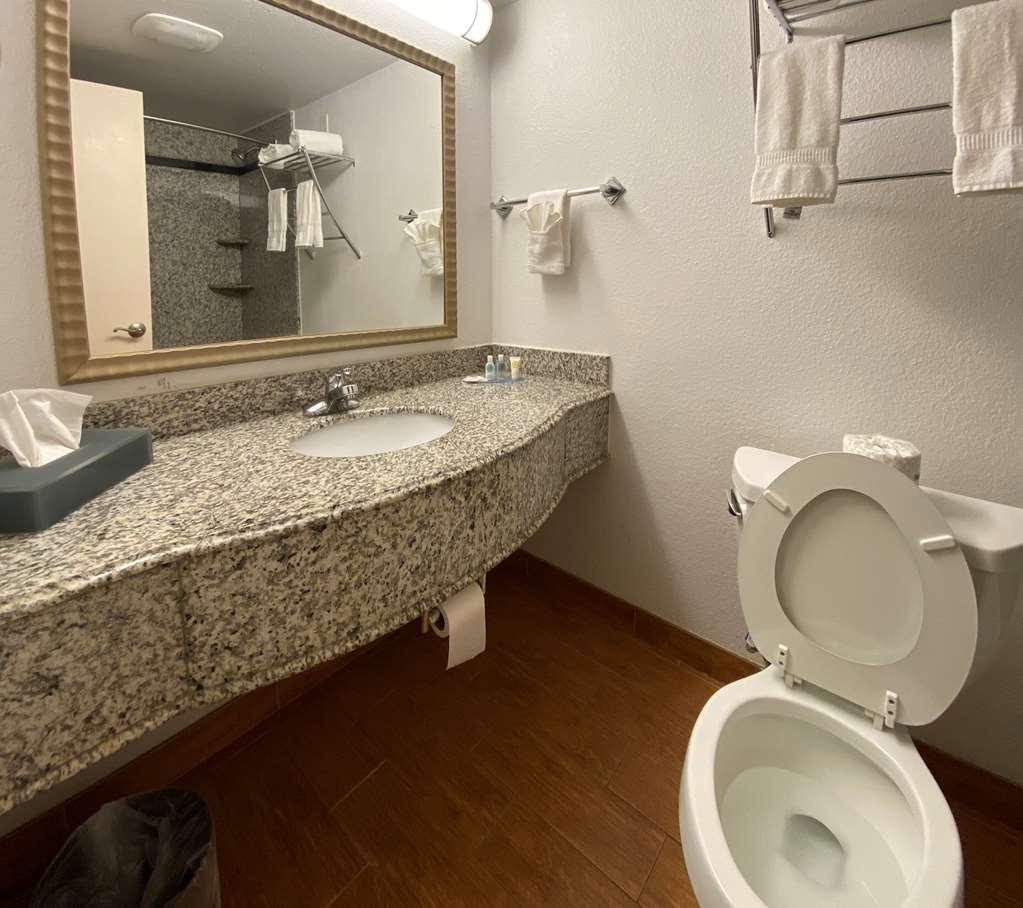 Mainstay Suites Conover-Hickory 객실 사진