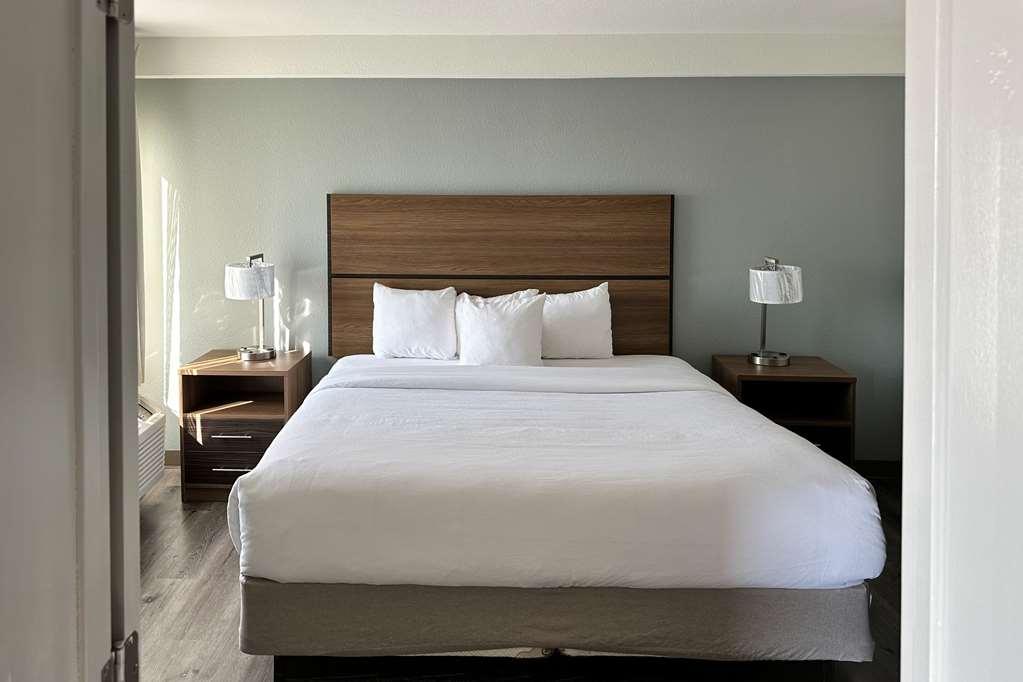 Mainstay Suites Conover-Hickory 객실 사진